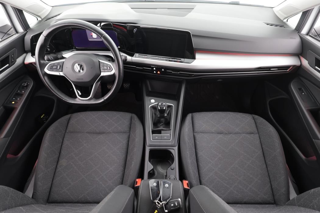 VOLKSWAGEN Golf 2021