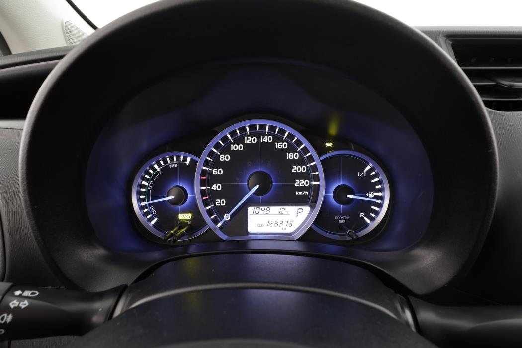 TOYOTA Yaris 2013