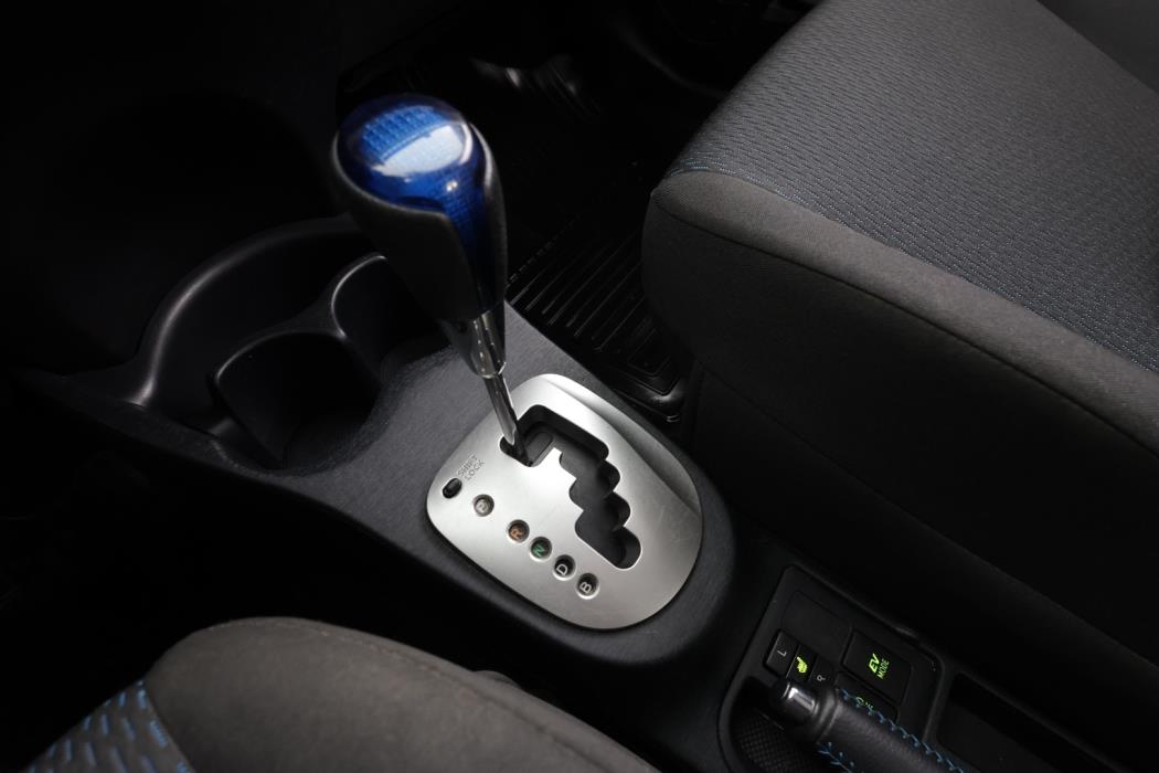 TOYOTA Yaris 2013