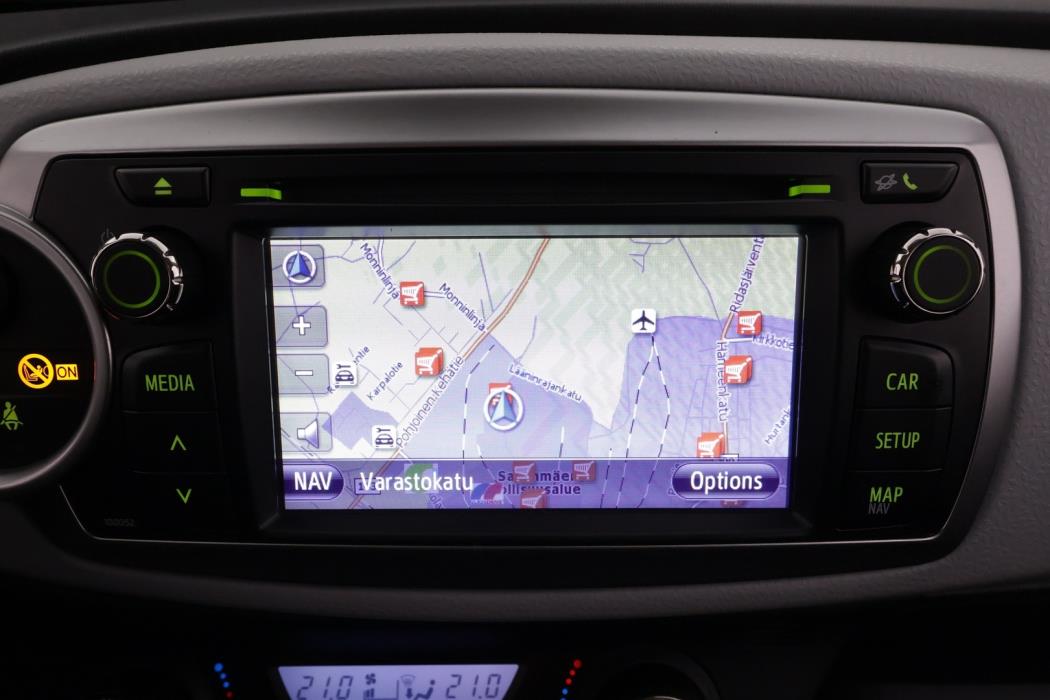 TOYOTA Yaris 2013