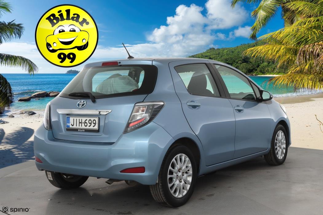 TOYOTA Yaris 2013