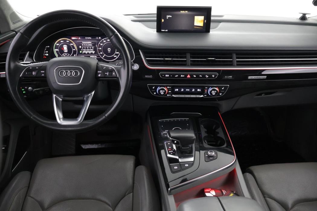 AUDI Q7 2016