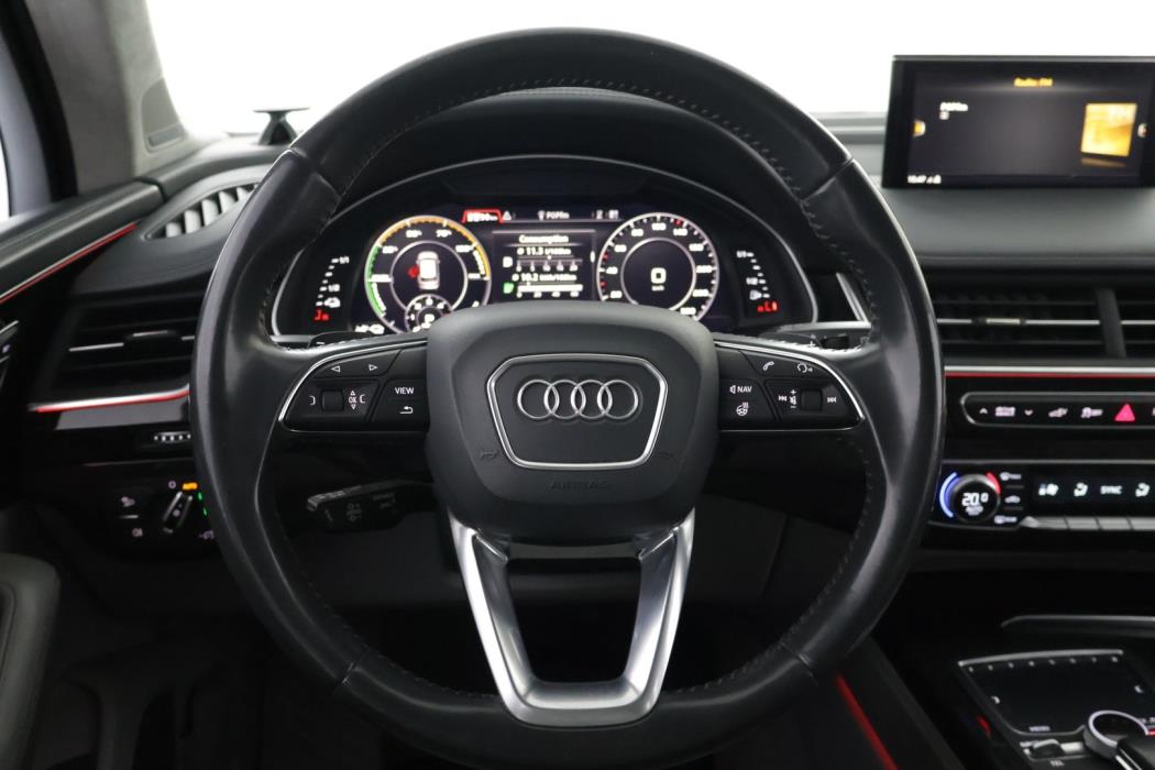 AUDI Q7 2016