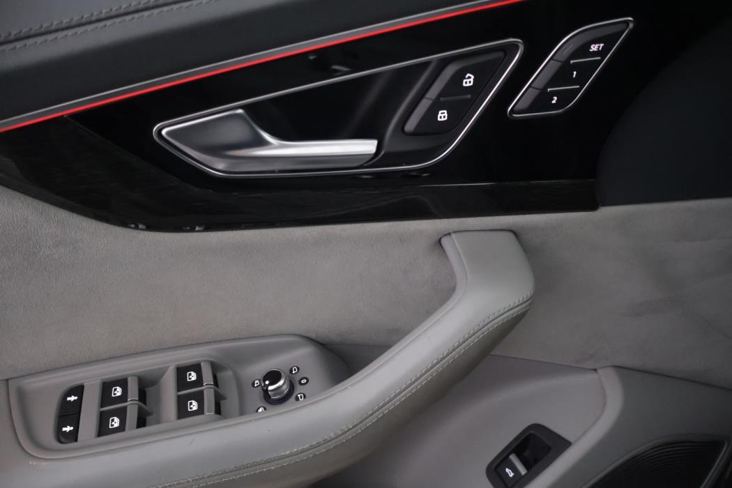 AUDI Q7 2016