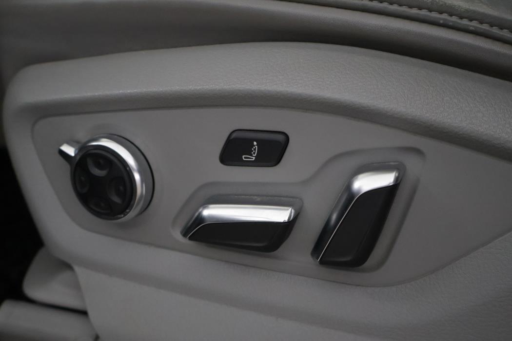 AUDI Q7 2016