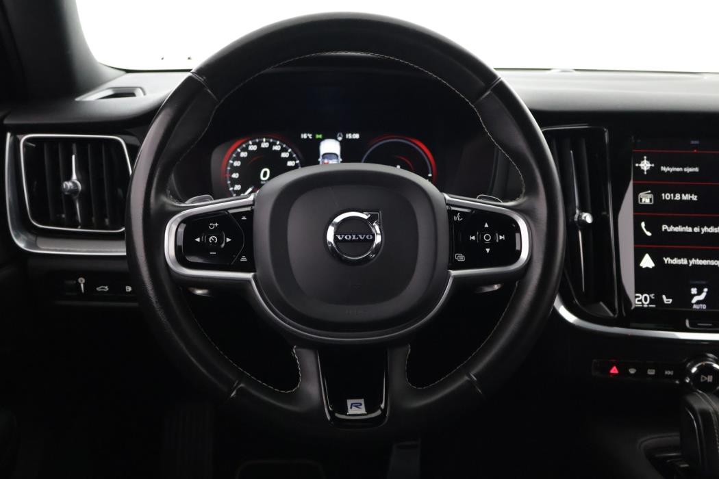 VOLVO V60 2020