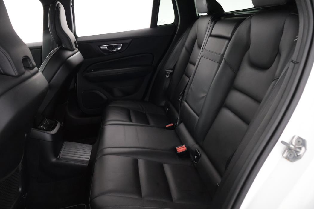 VOLVO V60 2020