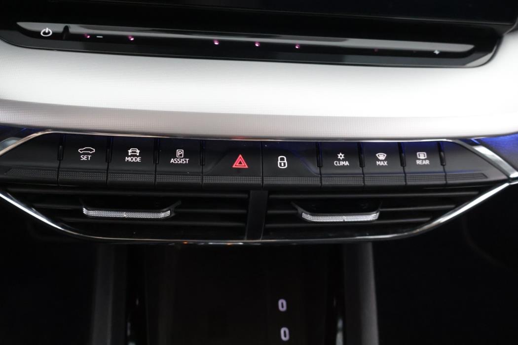 SKODA Octavia 2021