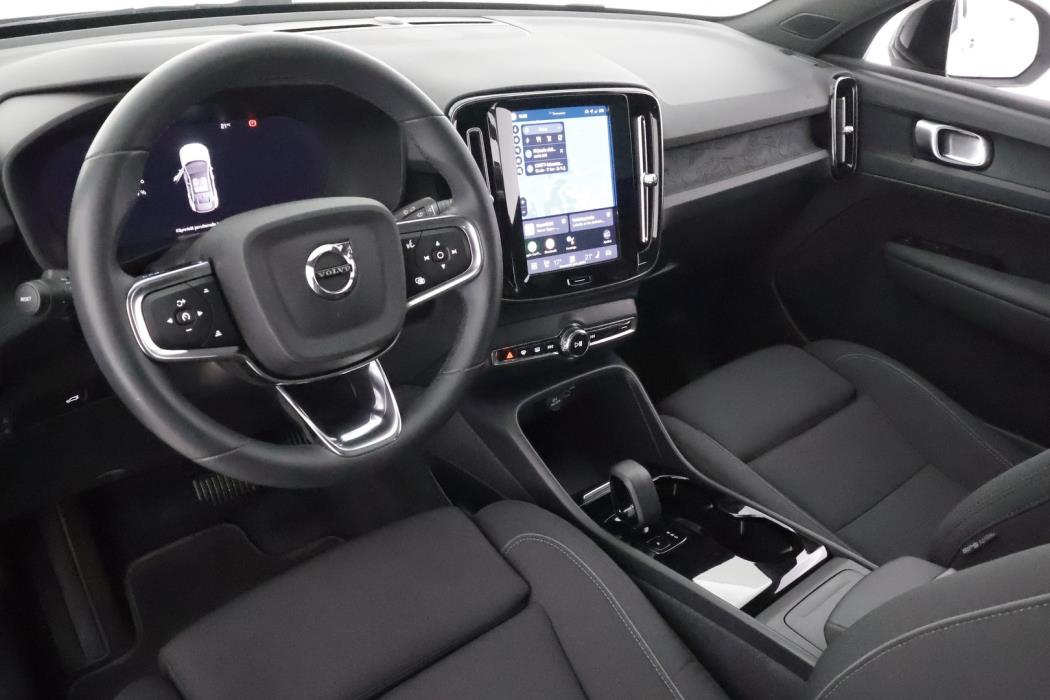VOLVO C40 2023