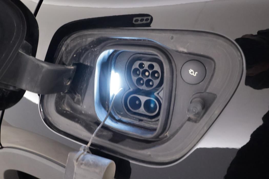 VOLVO C40 2023