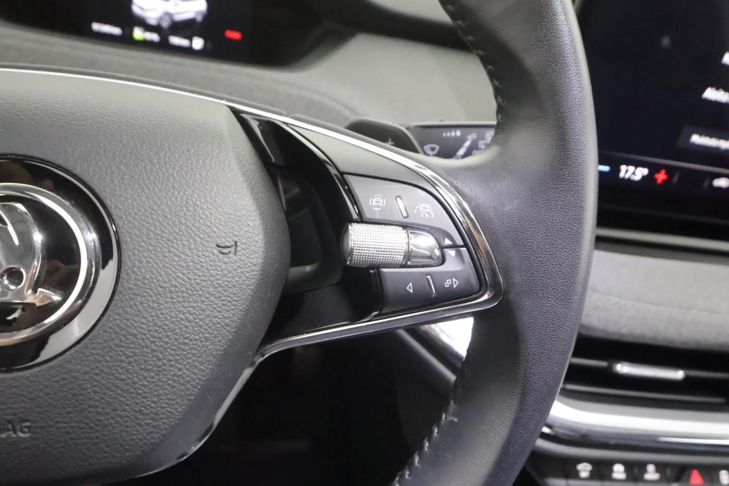SKODA Enyaq 2023