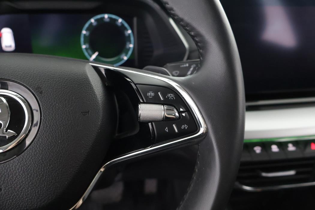 SKODA Octavia 2024