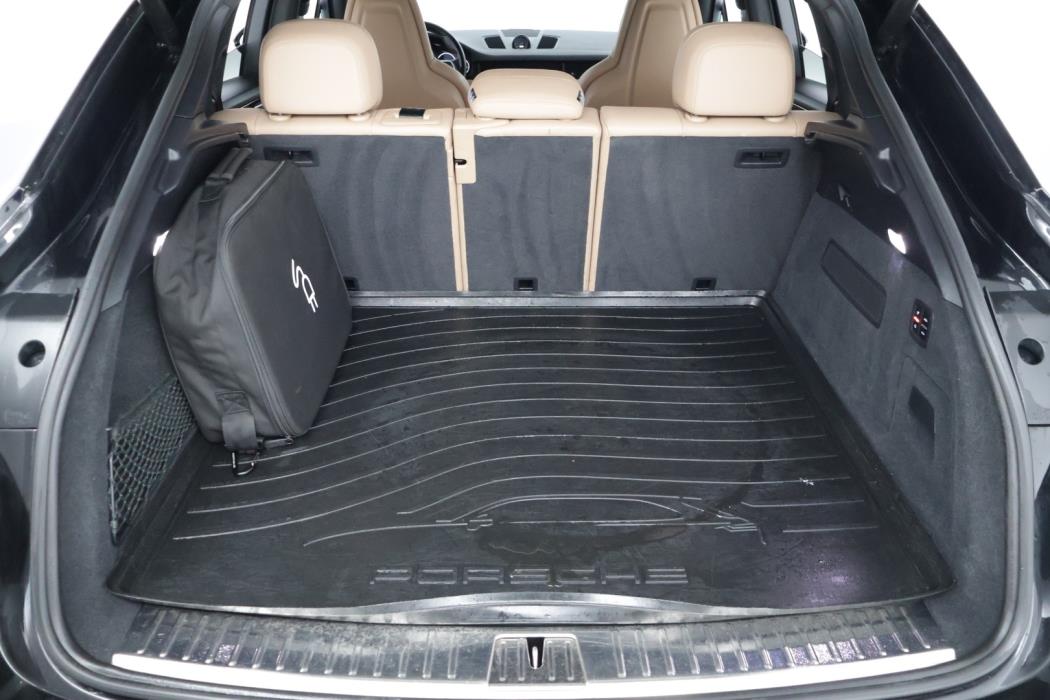 PORSCHE Cayenne 2020