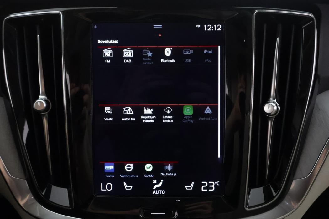 VOLVO V60 2022