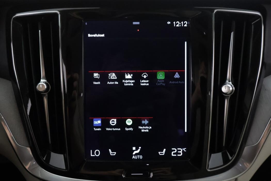 VOLVO V60 2022