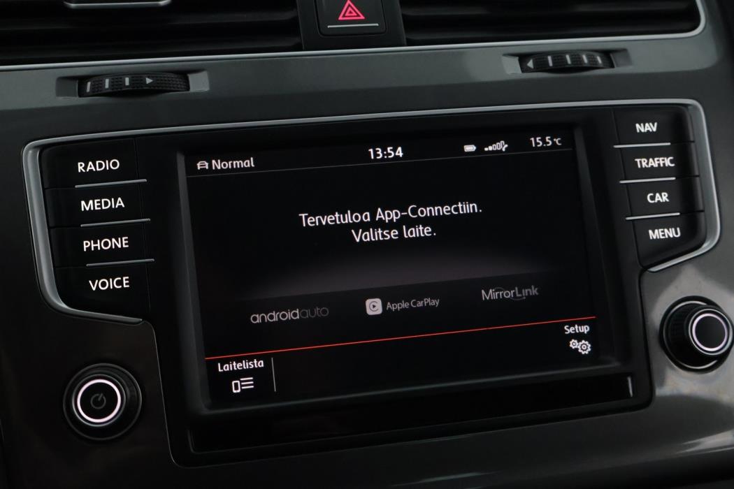 VOLKSWAGEN Golf 2016