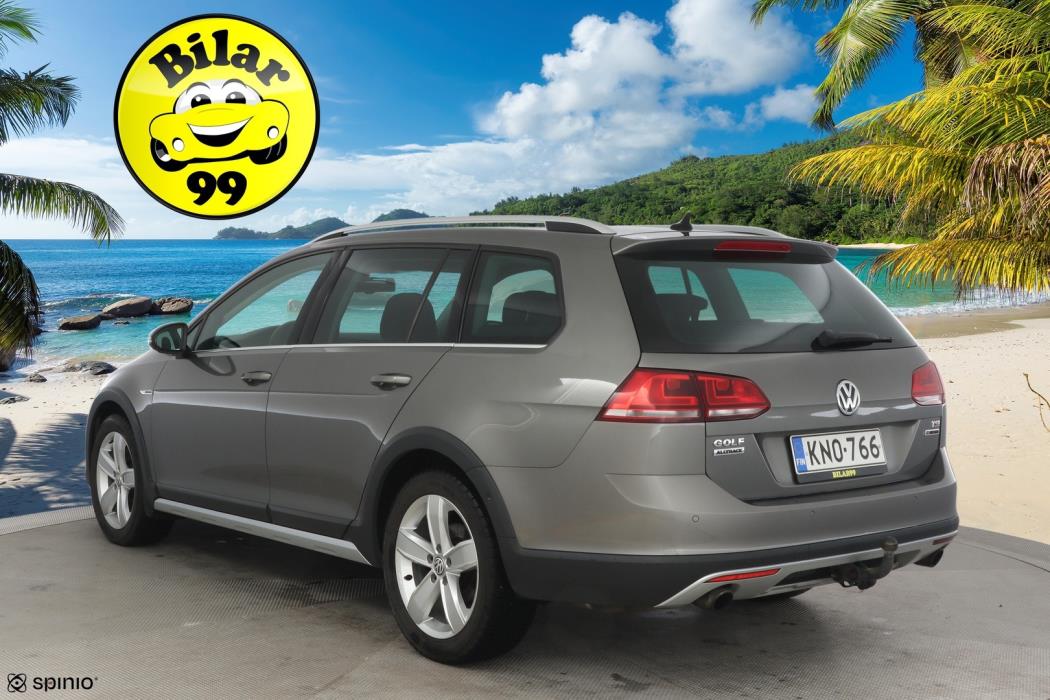 VOLKSWAGEN Golf 2016