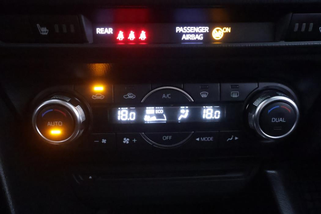 MAZDA Mazda3 2016