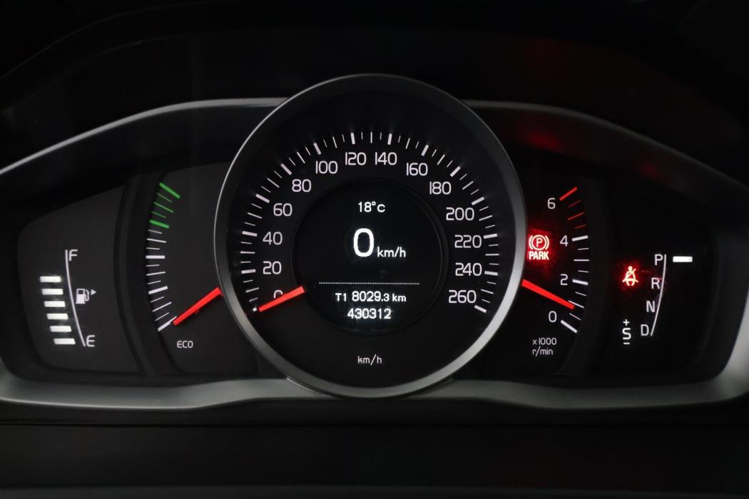 VOLVO V60 Cross Country 2016