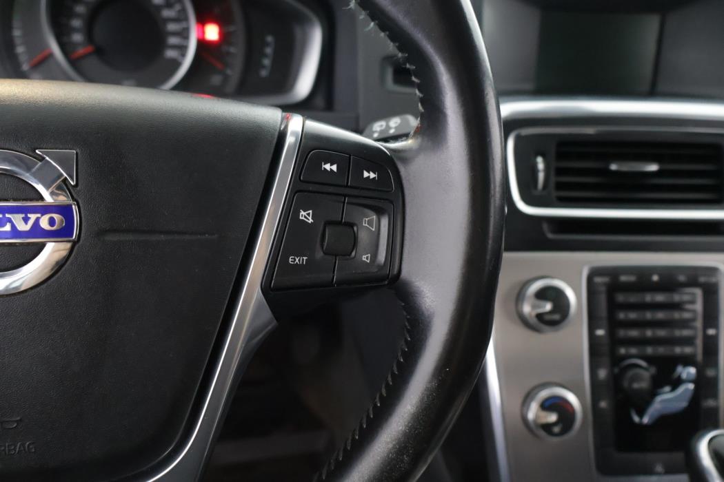 VOLVO V60 Cross Country 2016