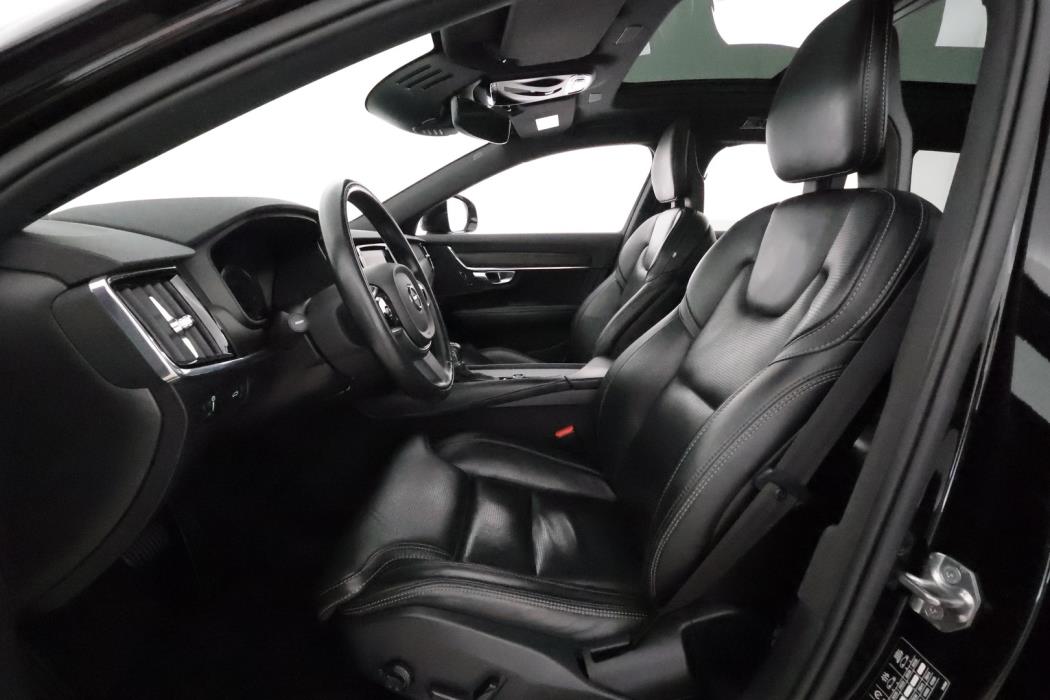 VOLVO V90 Cross Country 2018