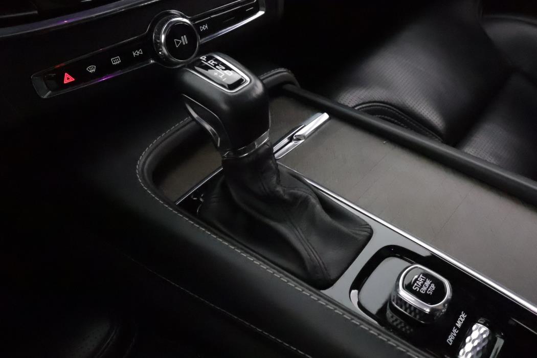 VOLVO V90 Cross Country 2018