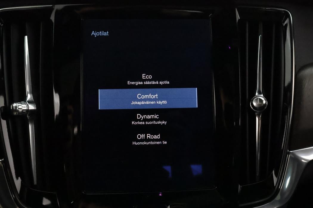 VOLVO V90 Cross Country 2018