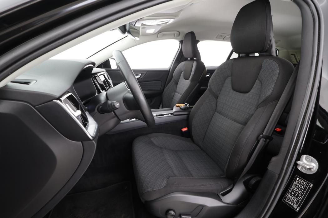 VOLVO V60 Cross Country 2023