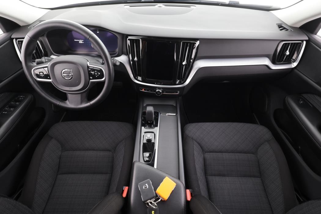 VOLVO V60 Cross Country 2023