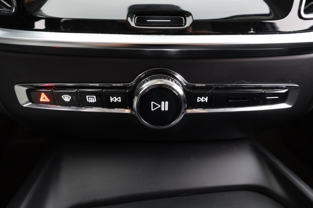 VOLVO V60 Cross Country 2023