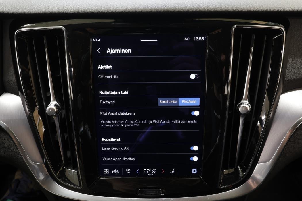 VOLVO V60 Cross Country 2023