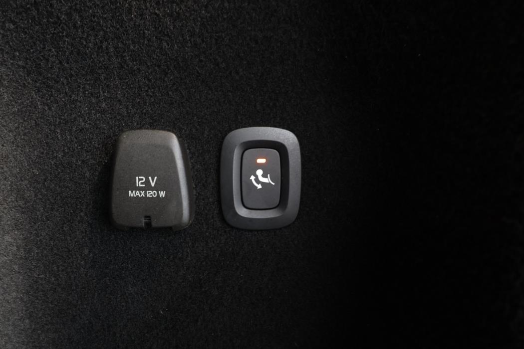 VOLVO V60 Cross Country 2023