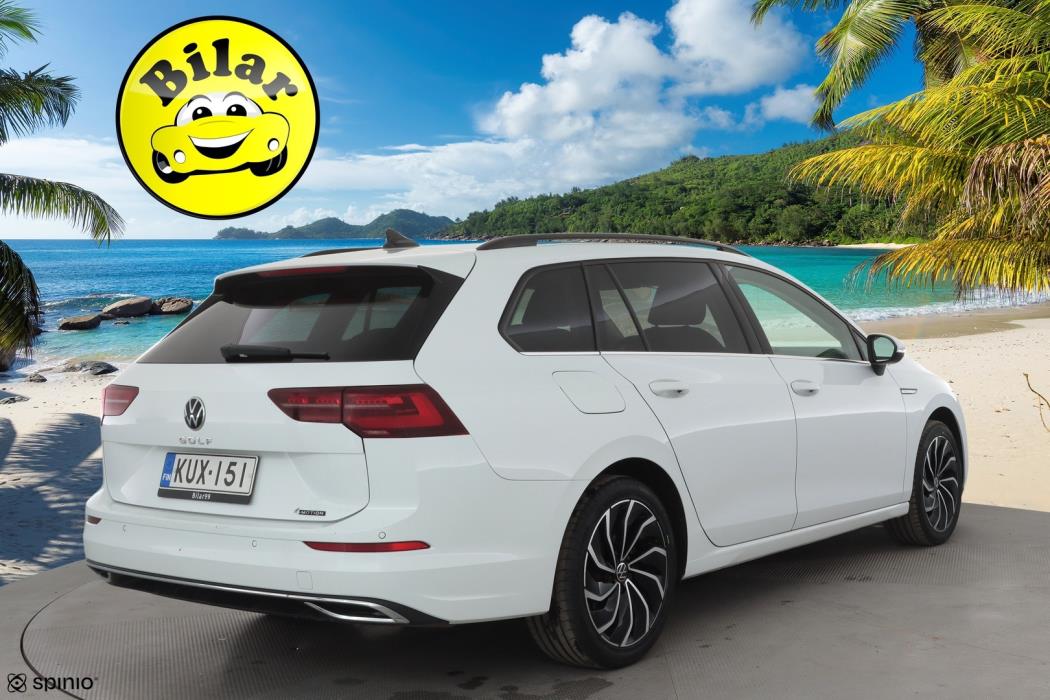 VOLKSWAGEN Golf 2023