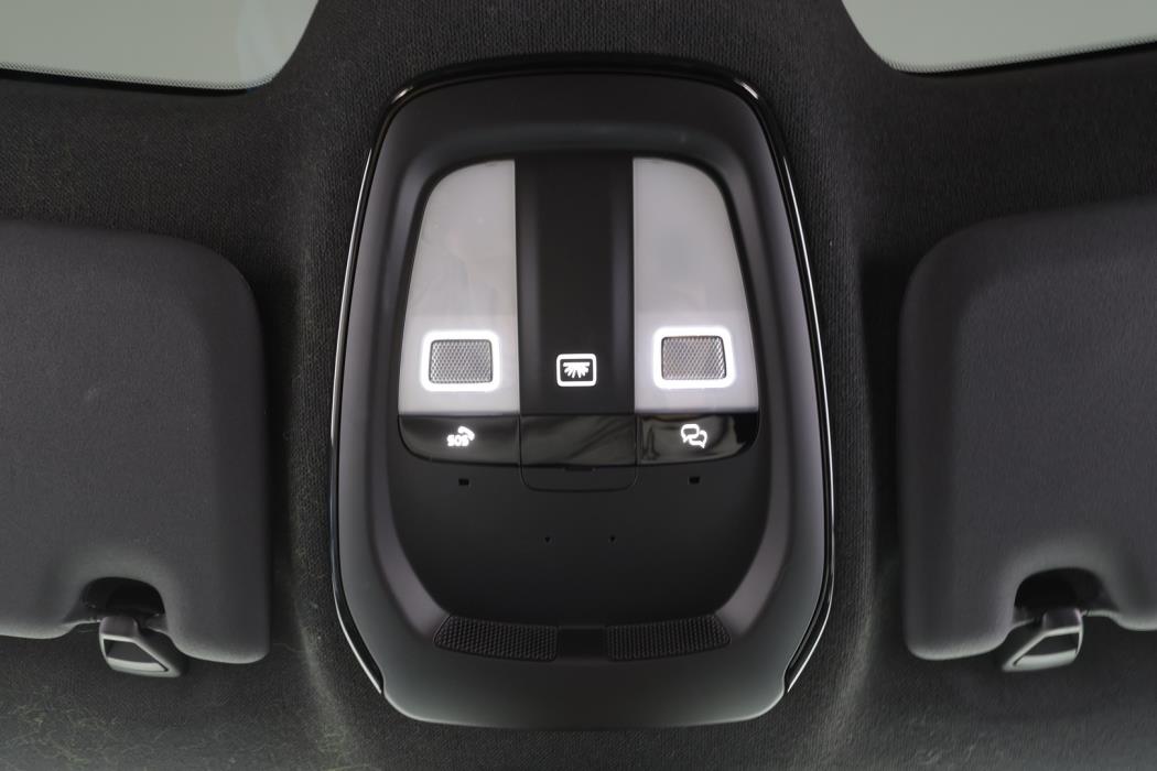 VOLVO C40 2023