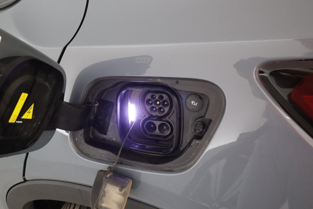 VOLVO C40 2023