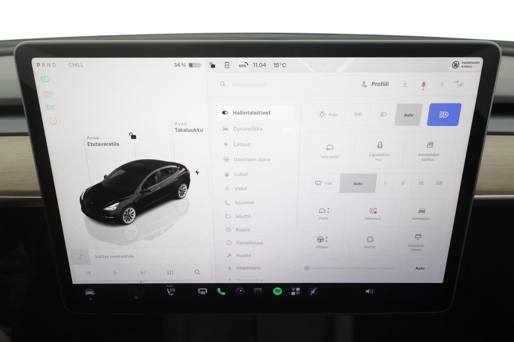 TESLA Model 3 2023