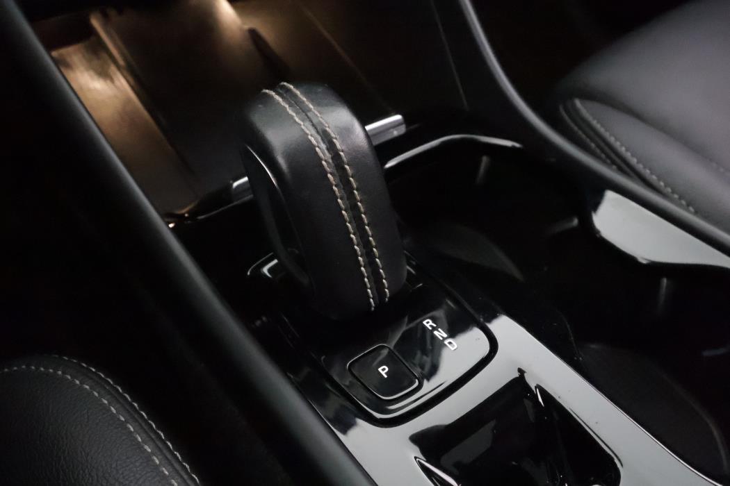 VOLVO XC40 2021