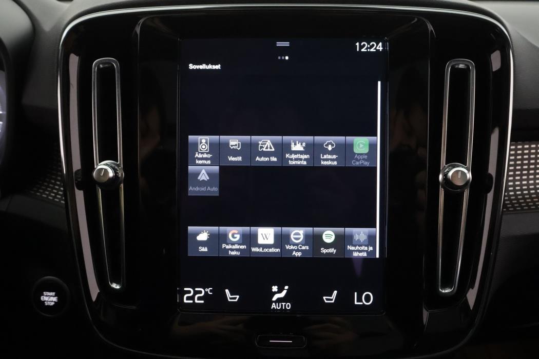 VOLVO XC40 2021