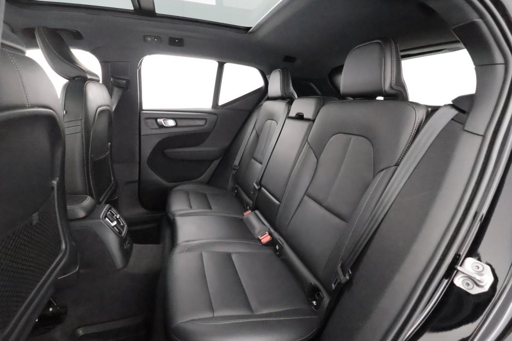 VOLVO XC40 2021