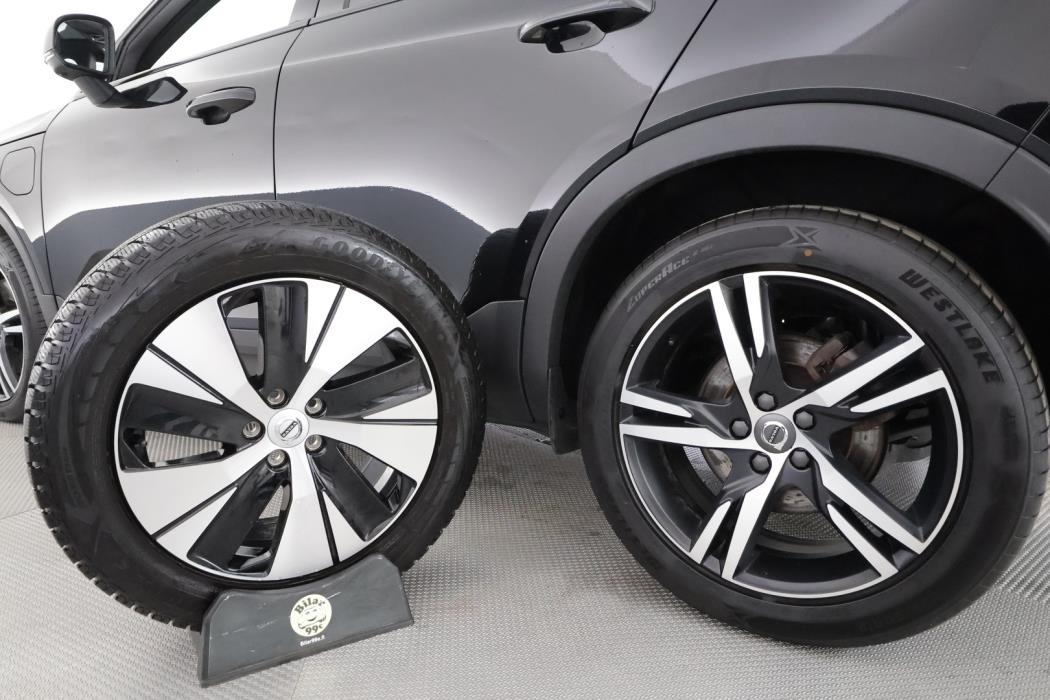 VOLVO XC40 2021