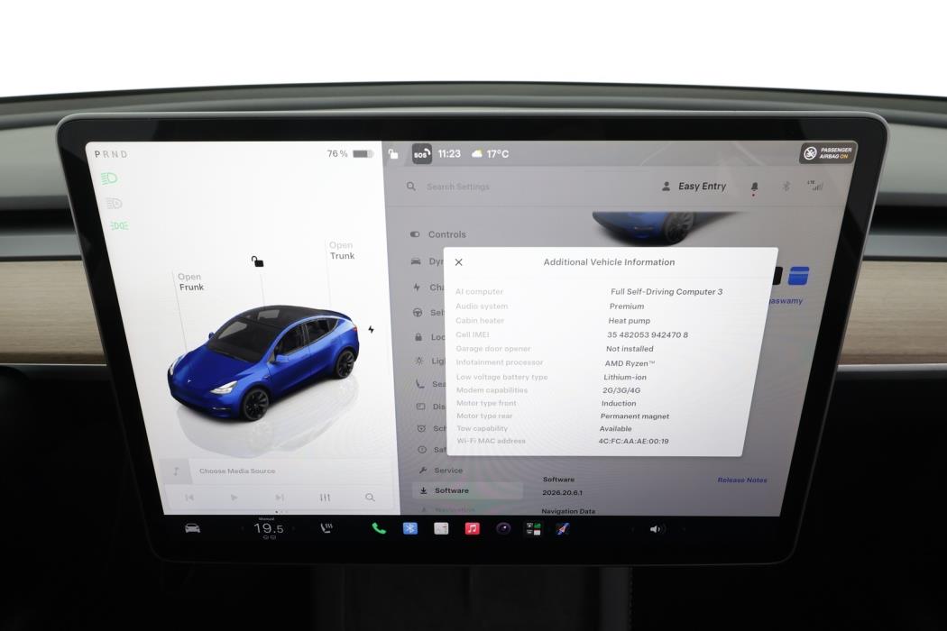 TESLA Model Y 2024