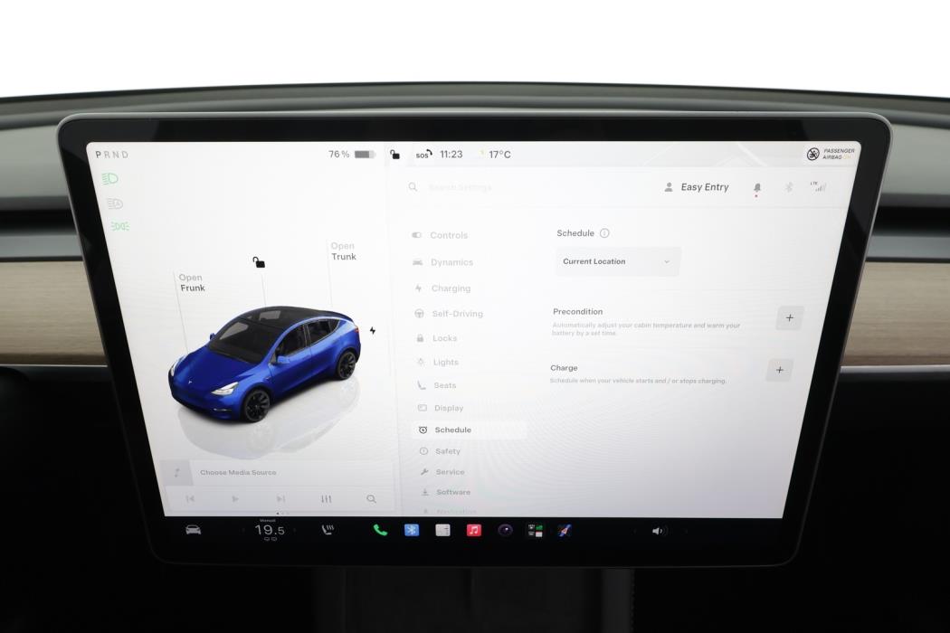 TESLA Model Y 2024