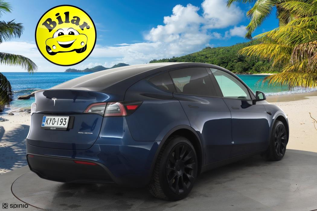 TESLA Model Y 2024