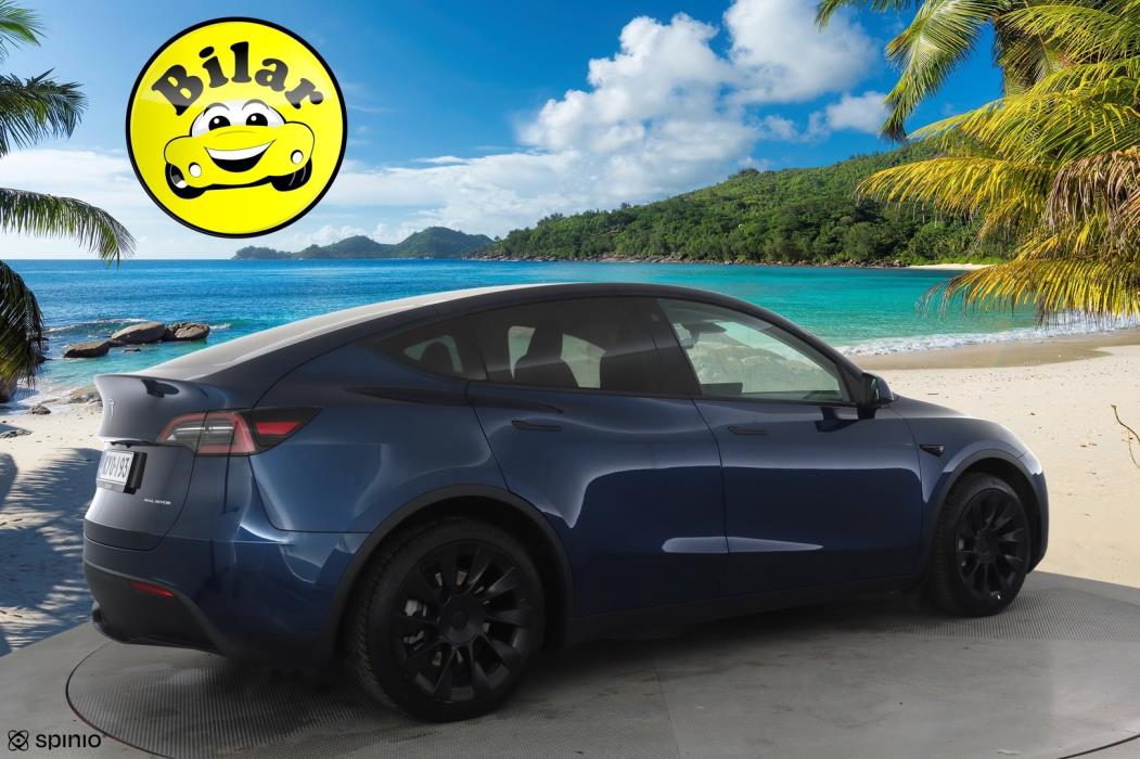 TESLA Model Y 2024