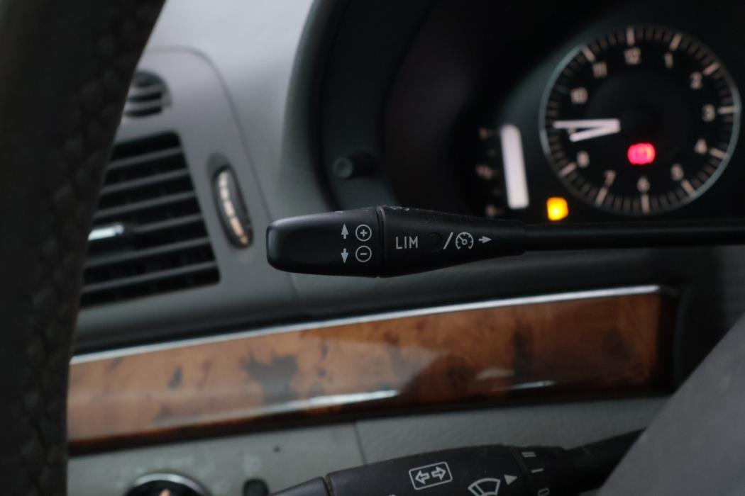 MERCEDES-BENZ E 2005