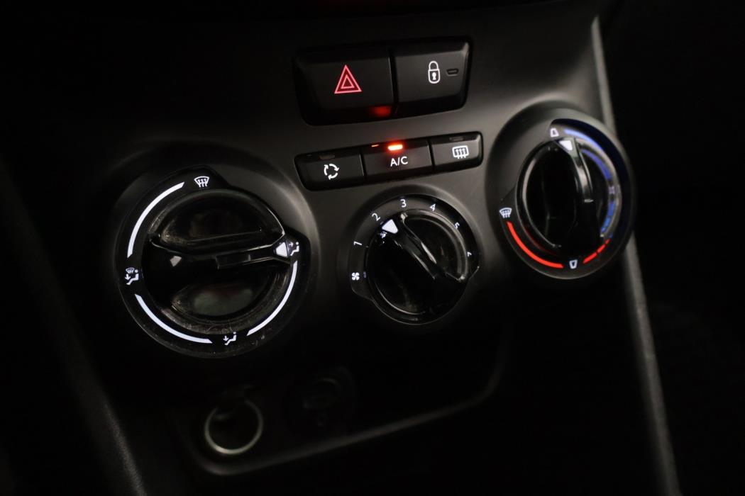PEUGEOT 2008 2016