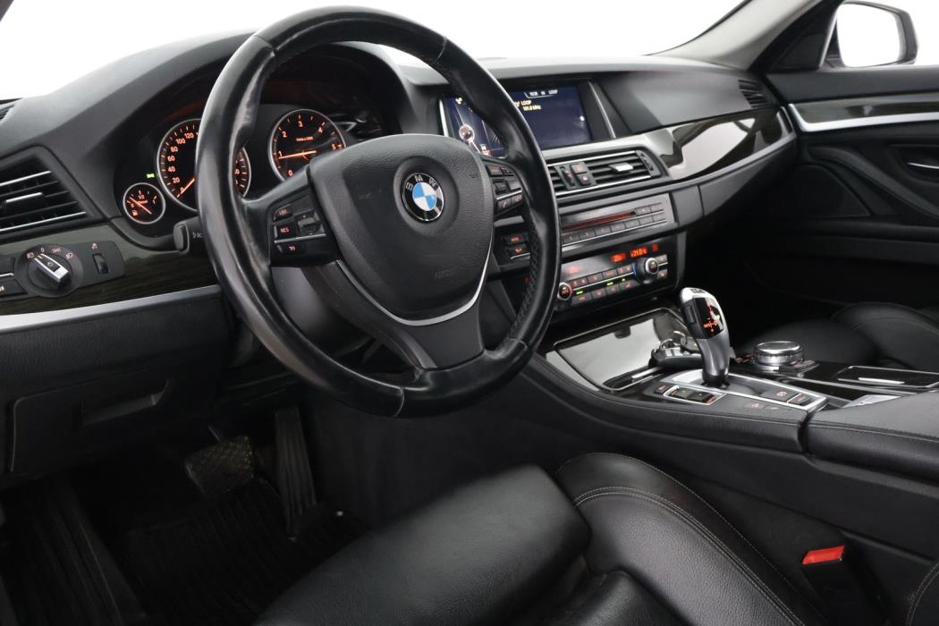 BMW 520 2015