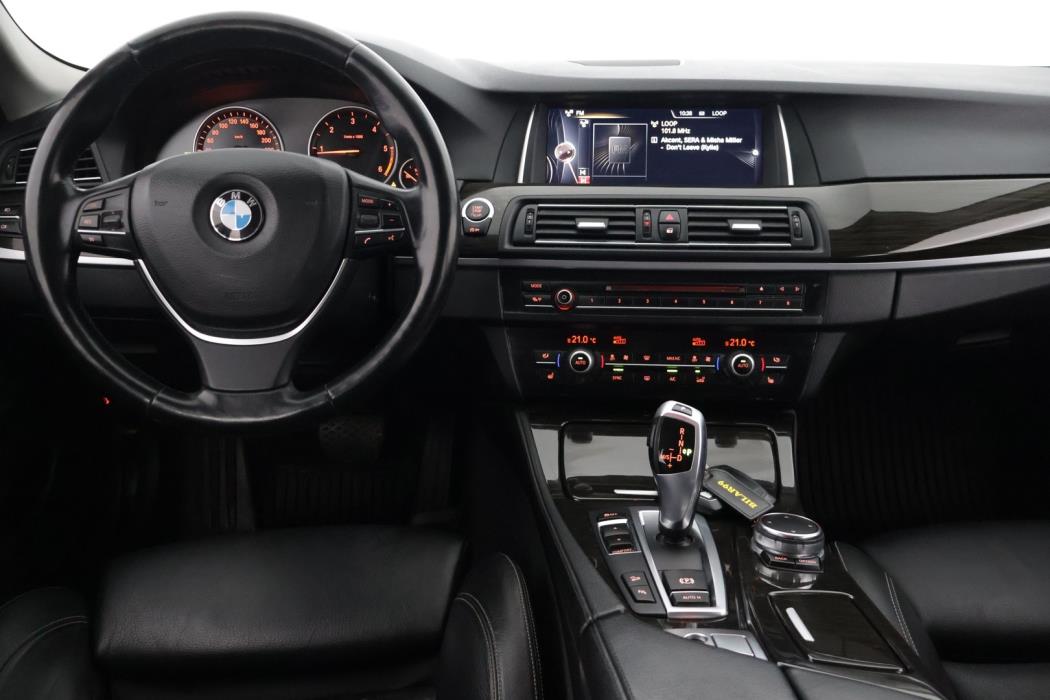 BMW 520 2015