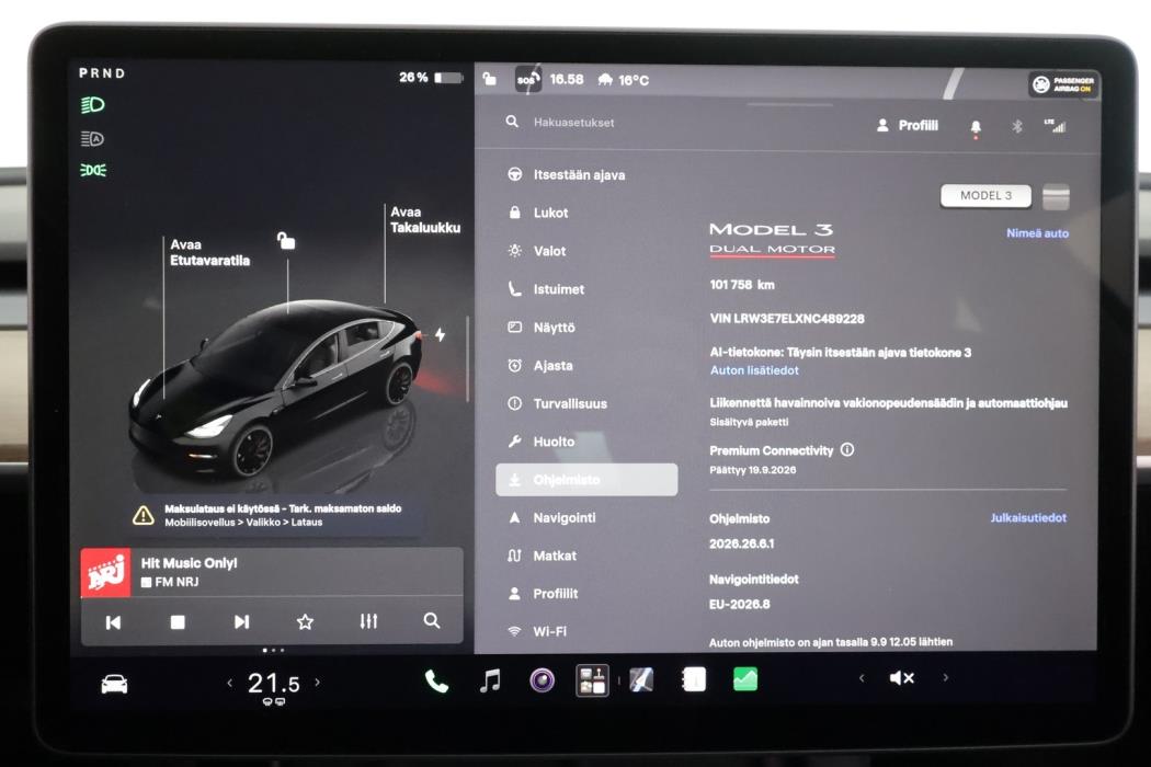 TESLA Model 3 2022