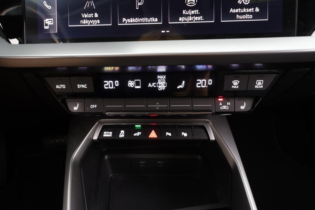 AUDI A3 2023